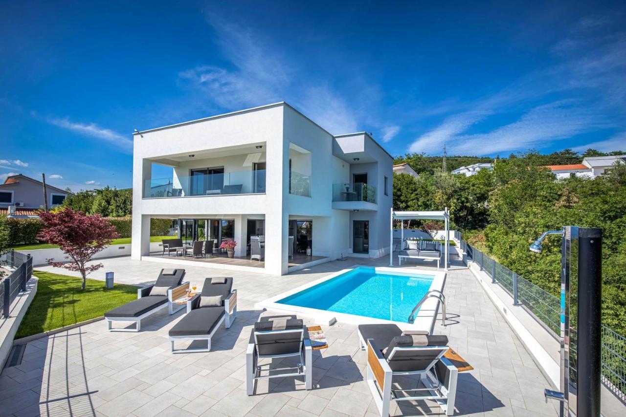 Villa Rina - Luxury Holiday Home Crikvenica Ngoại thất bức ảnh
