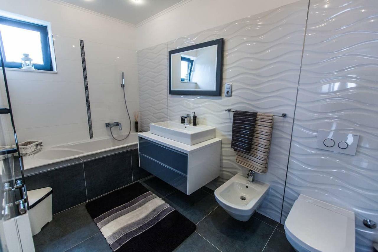 Villa Rina - Luxury Holiday Home Crikvenica Ngoại thất bức ảnh