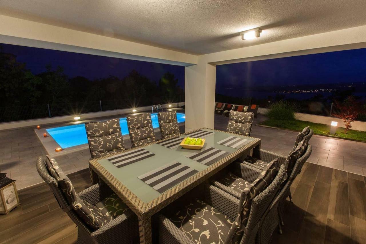 Villa Rina - Luxury Holiday Home Crikvenica Ngoại thất bức ảnh