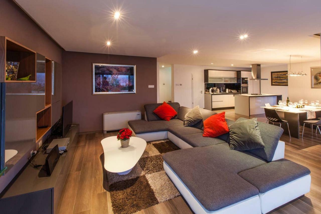 Villa Rina - Luxury Holiday Home Crikvenica Ngoại thất bức ảnh
