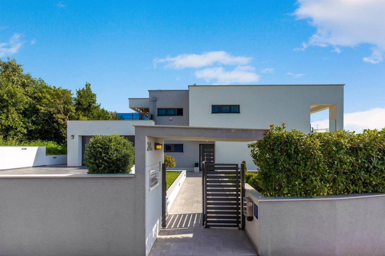 Villa Rina - Luxury Holiday Home Crikvenica Ngoại thất bức ảnh
